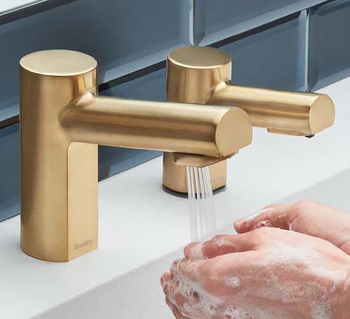 Touch-free Verge Matching Soap & Faucets